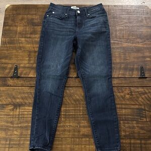 Levi's Women's Dark Indigo Skinny Jeans